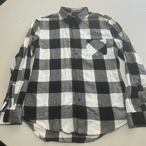 Checkered flannel shirt mens size L
